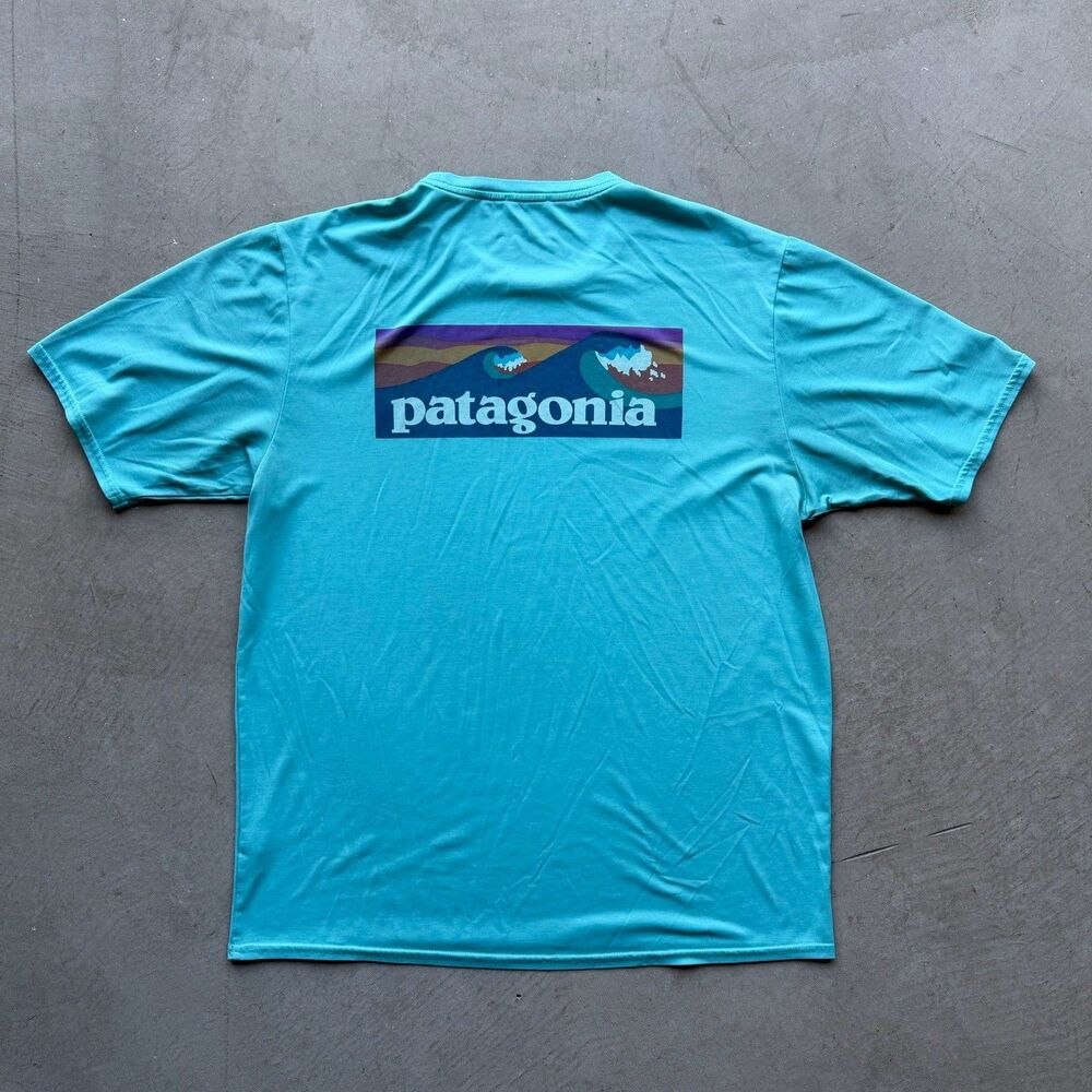 Patagonia Capilene Cool Daily Shirt Mens M Blue Wave Graphic Short Sleeve